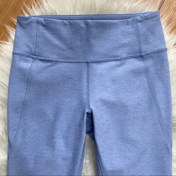 Outdoor Voices 3/4 Warmup Leggings in Lilac XS - Picture 3 of 7